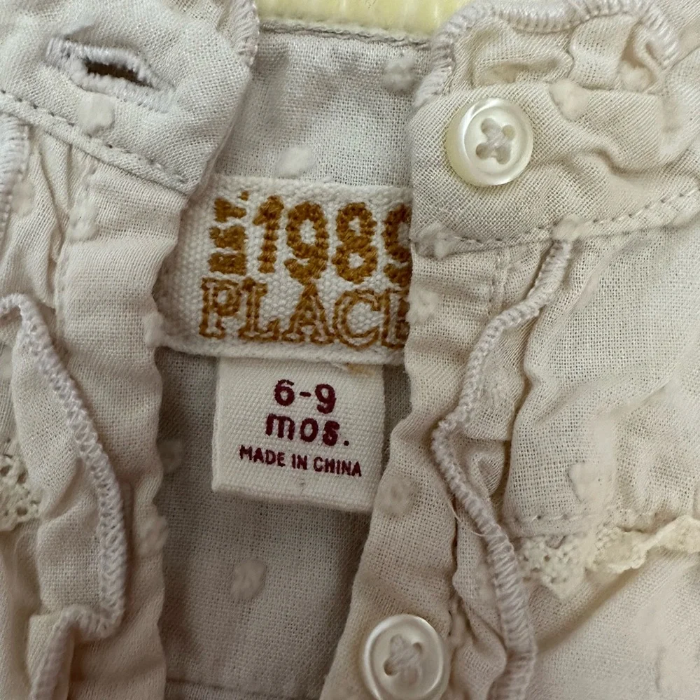 Children’s Place Polka Dot Blouse in Light Tan Size 6-9 months